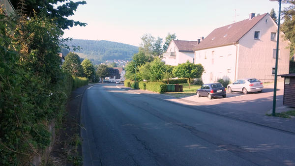 Bild vergr&ouml;&szlig;ern: Eine Stra�e