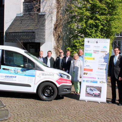 Bild vergr&ouml;&szlig;ern: dienstwagen-attendorn