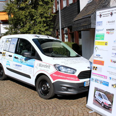 Bild vergr&ouml;&szlig;ern: dienstwagen-attendorn-seite_re1