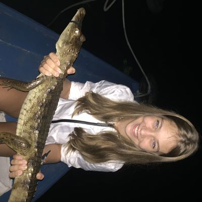 Bild vergr&ouml;&szlig;ern: Frau mit Reptil