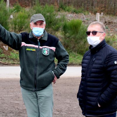 Bild vergr&ouml;&szlig;ern: F�rster Willi Franke-Hameke und Ludgar Gabriel