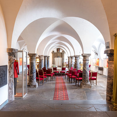 Bild vergr&ouml;&szlig;ern: Trauzimmer auf der Burg Schnellenberg