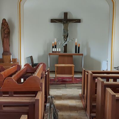 Bild vergr&ouml;&szlig;ern: Innenaufnahme der Kapelle Beukenbeul.