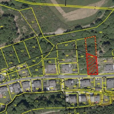 Bild vergr&ouml;&szlig;ern: Luftaufnahme Neuenhof mit eingezeichneten Grundst�cken.