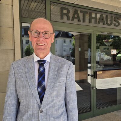 Bild vergr&ouml;&szlig;ern: Ehrenringe Teipel und Artino - Portrait Wolfgang Teipel