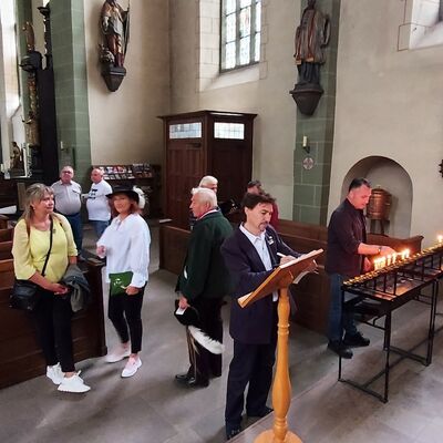 Bild vergr��ern: Delegation Rawicz Sch�tzenfest Attendorn 2002