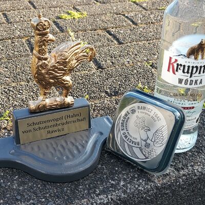 Bild vergr��ern: Delegation Rawicz Sch�tzenfest Attendorn 2002