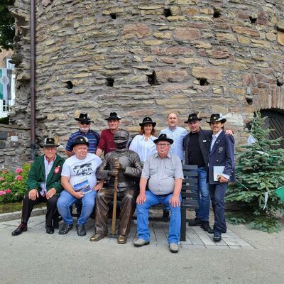 Bild vergr��ern: Delegation Rawicz Sch�tzenfest Attendorn 2002