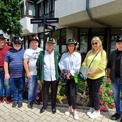 Bild vergr��ern: Delegation Rawicz Sch�tzenfest Attendorn 2002