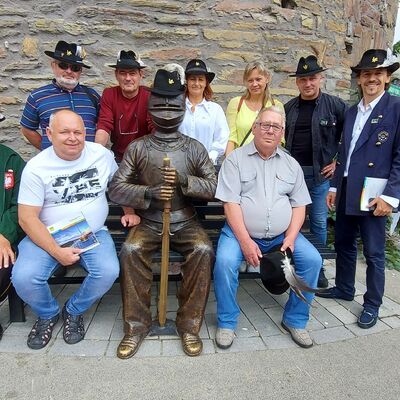 Bild vergr��ern: Delegation Rawicz Sch�tzenfest Attendorn 2002